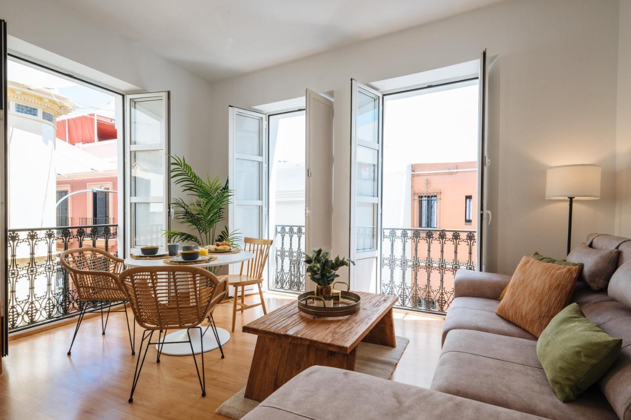 Hostly Rivero 2A Center Loft-Fibre-Communal Terrace-Parking Optional-Cless Sevilha Exterior foto