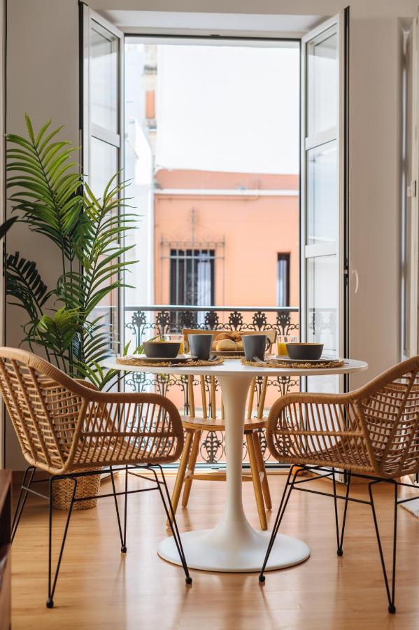 Hostly Rivero 2A Center Loft-Fibre-Communal Terrace-Parking Optional-Cless Sevilha Exterior foto