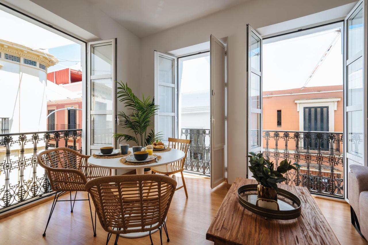 Hostly Rivero 2A Center Loft-Fibre-Communal Terrace-Parking Optional-Cless Sevilha Exterior foto